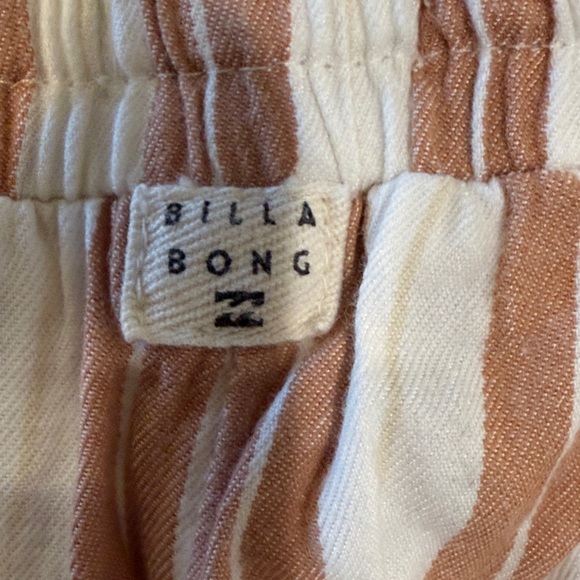 Billabong Women's Striped Tan and Cream Shorts - Picture 5 of 9